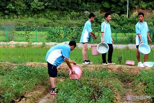 哈克斯：若你是篮球迷肯定想和LBJ对抗 他打球时间和我年龄差不多